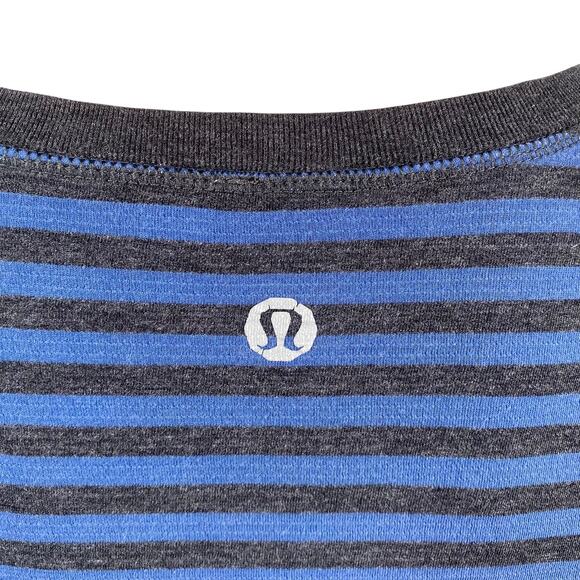 Lululemon Men's Binary Crew Rugged Blue Gray Stripe Reversible Long Sleeve Top - Picture 12 of 12